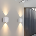 Applique da esterno LED 12W luce calda 3000K bianca IP55 doppia emissione